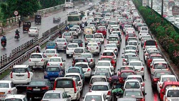  వాహన ప్రవాహానికి ఆ రంకంగా అడ్డుకట్ట