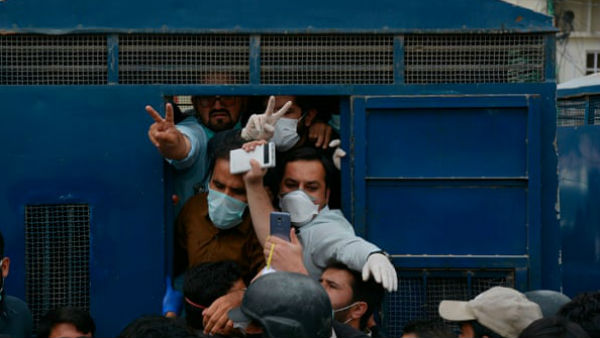 పెరుగుతున్న కేసులు.. పీపీఈ కిట్స్ కొరత