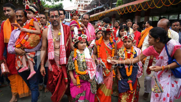  సోషల్ మీడియాలో ఆగని ప్రచారాలు .. అధికారులకు తలనొప్పులు 