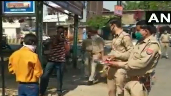 కుక్కతోక వంకరా అనే సామెత !