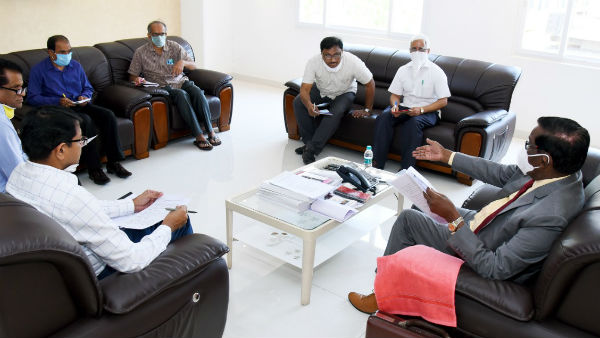 ఈసీ పాత్రపై అభిప్రాయాలు..