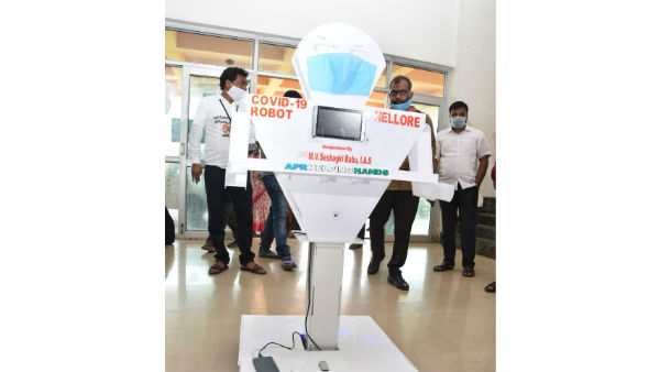 రోగులకు మందులిచ్చి, యోగక్షేమాలు తెలుసుకుని...