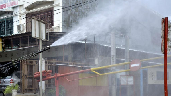 మూఢ నమ్మకాలే కరోనా నుండి కాపాడుతున్నాయంటున్న గ్రామ పెద్ద మూఢ నమ్మకాలే కరోనా నుండి కాపాడుతున్నాయంటున్న గ్రామ పెద్ద