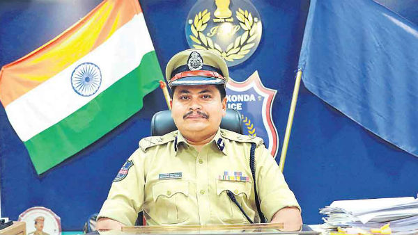 పిక్ అండ్ డ్రాప్ సదుపాయం కూడా... పిక్ అండ్ డ్రాప్ సదుపాయం కూడా...