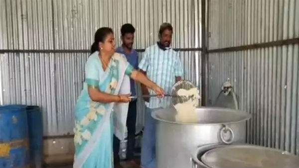కరోనా సమయంలో సిబ్బంది సేవలకు రోజా ఫిదా 
