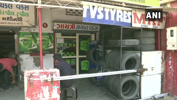 ఇ-కామర్స్‌పై ఆంక్షలు యధాతథం