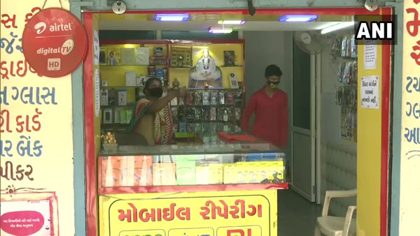 మద్యం షాపులకు నో..