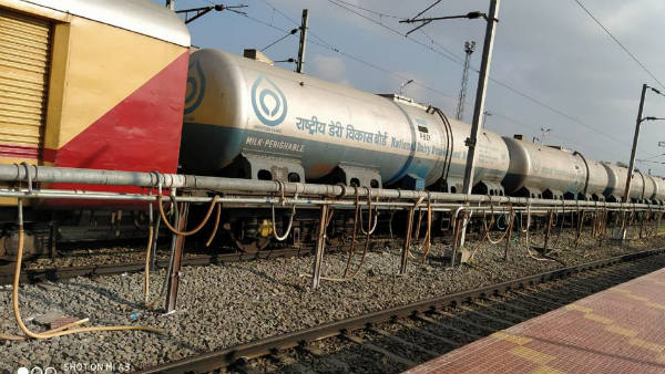 ఏపీ నుంచి ఢిల్లీకి రెండు రైళ్లు.. ఏపీ నుంచి ఢిల్లీకి రెండు రైళ్లు..