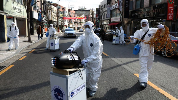 న్యూయార్క్‌లోనే వెయ్యి మందికి పైగా..