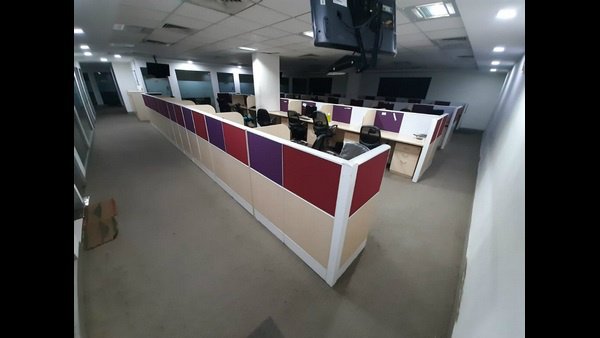 50 శాతం ఉద్యోగులు మాత్రమే ! 50 శాతం ఉద్యోగులు మాత్రమే !