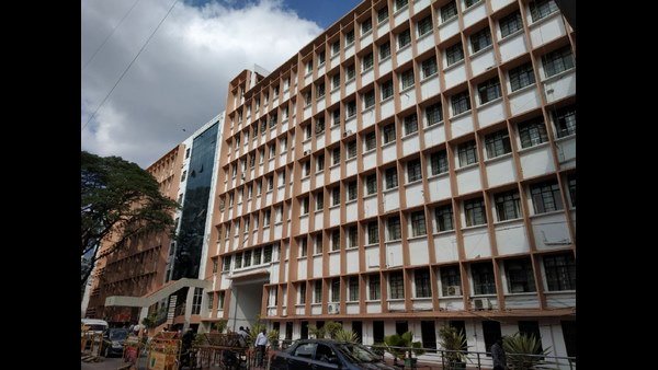 ఐటీ కంపెనీల యాజమాన్యం ఐటీ కంపెనీల యాజమాన్యం