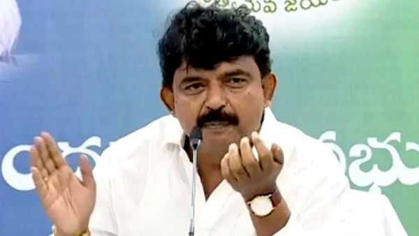 బాబు వల్లే రద్దీ.. బాబు వల్లే రద్దీ..
