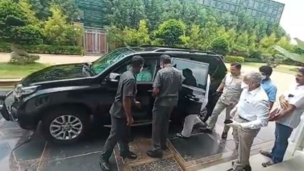 జగన్ కాదు నేనుగా..