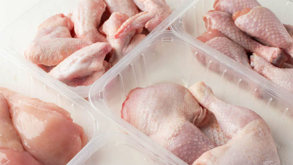  కిలో చికెన్ రెండొందల పైనే.. ఆవేదన వ్యక్తం చేస్తున్న చికెన్ ప్రియులు.. 