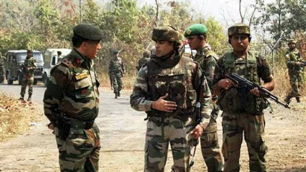 సీఆర్పీఎఫ్ కానిస్టేబుళ్ల రక్తదానం...