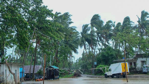 బంగ్లాదేశ్‌లో నలుగురు