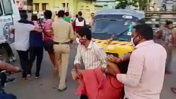 నోటీసులు ఇవ్వటానికి తిరస్కరించిన సుప్రీం ధర్మాసనం 