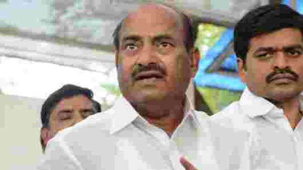 ఇళ్లలో చేసే నిరసనలకు జగన్ ఎలా భయపడతారు.. టీడిపి పి సూటిగా ప్రశ్నించిన జేసీ.. ఇళ్లలో చేసే నిరసనలకు జగన్ ఎలా భయపడతారు.. టీడిపి పి సూటిగా ప్రశ్నించిన జేసీ..