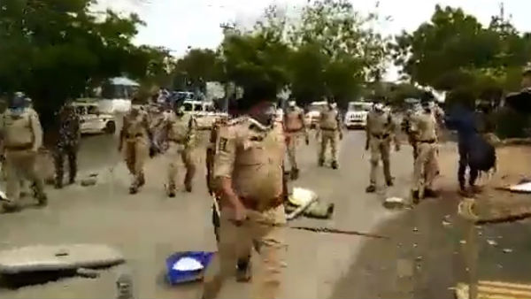 పశ్చిమ గోదావరి, సూరత్‌లల్లో దాడులు.. 