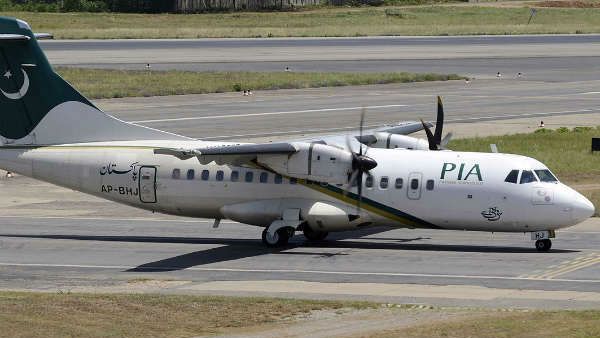 విమానం కుప్పకూలిన సమాచారంతో విమానం కుప్పకూలిన సమాచారంతో