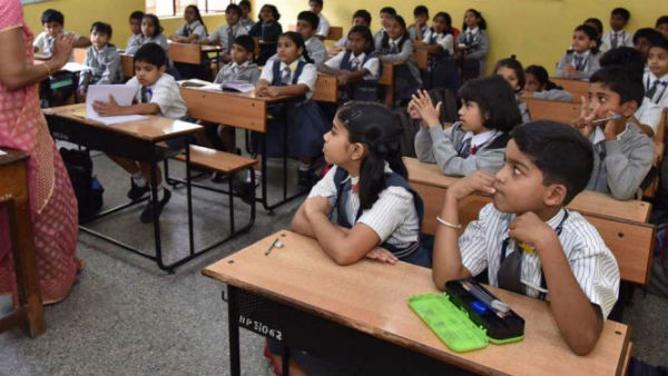  విద్యా విధానంలో సమూల మార్పులకు కారణం అవుతున్న కరోనా లాక్ డౌన్ 