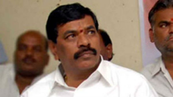 రెండో సీటు కోసం పోటీ రెండో సీటు కోసం పోటీ