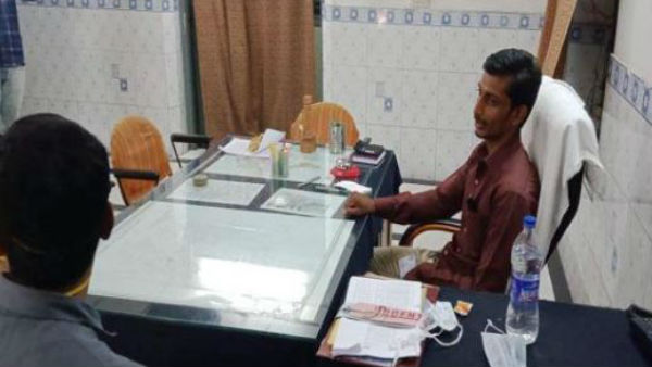 సీఎం ఆఫీసు నుంచి వచ్చా.. సీఎం ఆఫీసు నుంచి వచ్చా..