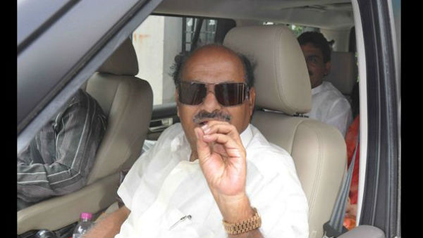  60 బస్సులు సీజ్ .. 154 వాహనాలకు నకిలీ ఇన్సూరెన్స్ సర్టిఫికెట్లు 