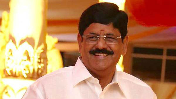 తన నియోజకవర్గాన్ని పట్టించుకోవట్లేదంటూ.. తన నియోజకవర్గాన్ని పట్టించుకోవట్లేదంటూ..