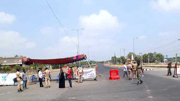 చెక్పోస్టులు యధాతథం చెక్పోస్టులు యధాతథం