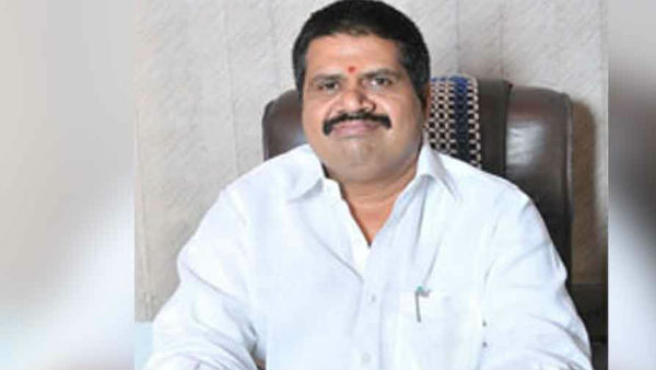 చంద్రబాబు, లోకేష్ లు ట్విట్టర్,జూమ్ లకే పరిమితమయ్యారు చంద్రబాబు, లోకేష్ లు ట్విట్టర్,జూమ్ లకే పరిమితమయ్యారు