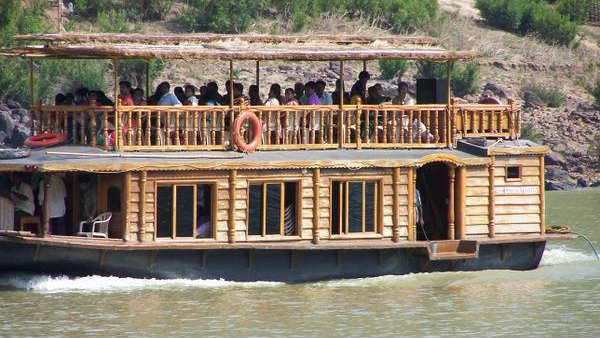 నదుల్లో బోటింగ్ కూడా ప్రారంభం....