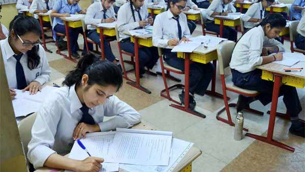  డిగ్రీ పీజీ పరీక్షల రద్దుపై నిర్ణయం తీసుకోలేదు 