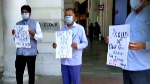  బాయ్ కాట్ చైనా ప్రొడక్ట్స్, బ్యాన్ చైనాయాప్స్ అంటూ సోషల్ మీడియాలో ఉద్యమం