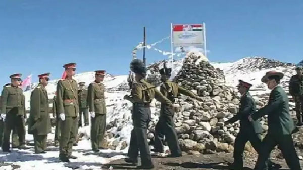 తమ ఫైటర్ జెట్లను మోహరించిన చైనా ఆర్మీ తమ ఫైటర్ జెట్లను మోహరించిన చైనా ఆర్మీ