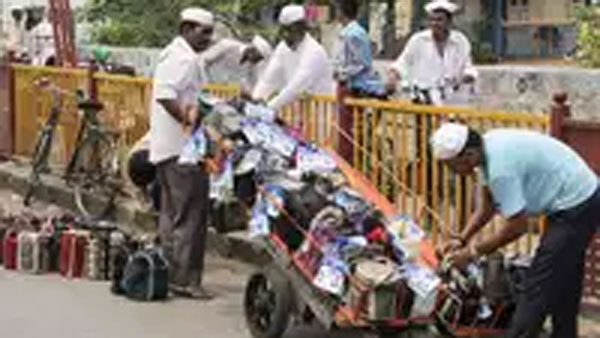 ప్రభుత్వం ఆదుకోవాలని విజ్ఞప్తి .. లేదంటే మరణమే శరణ్యం అంటున్న డబ్బావాలాలు