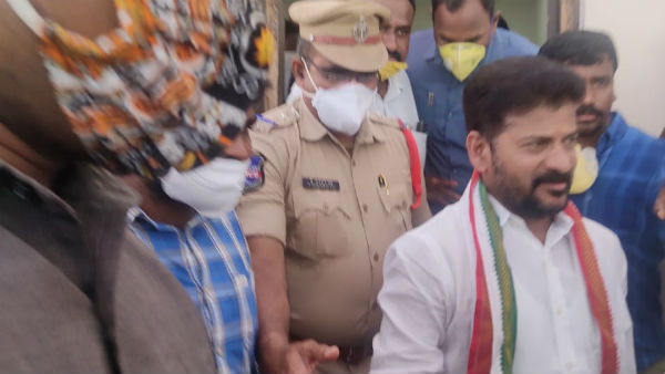 ఆవిర్బవం దినోత్సవం రోజున అరెస్టులు.. మాంచి మైలేజీ కొట్టేసిన కాంగ్రెస్ పార్టీ.. 