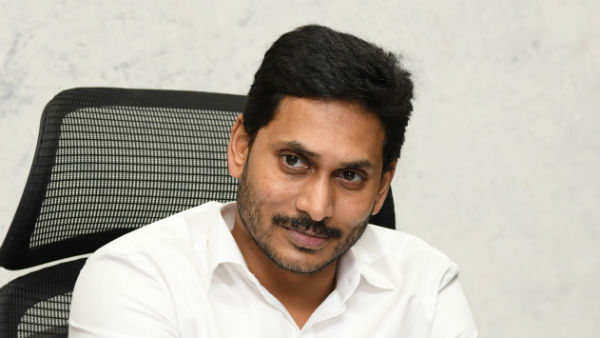  సర్వేలో వివాదాలు వస్తే మొబైల్ కోర్టుల్లో పరిష్కరిస్తామని సీఎం జగన్ కు వివరించిన అధికారులు 