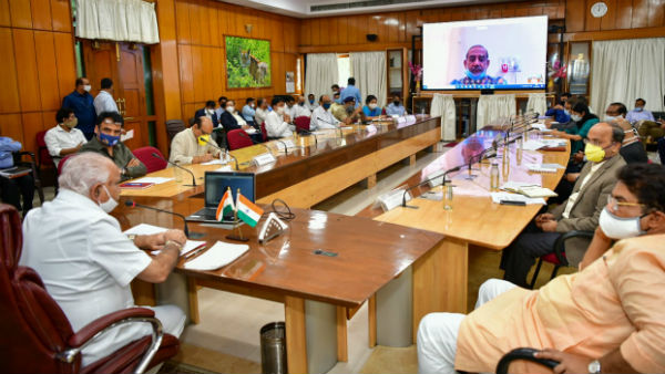 బెంగళూరులో కరోనా దెబ్బ బెంగళూరులో కరోనా దెబ్బ