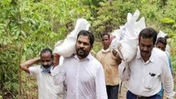 గొడ్డుకారంతో భోజనం చేసిన తెల్లం బాలరాజు 