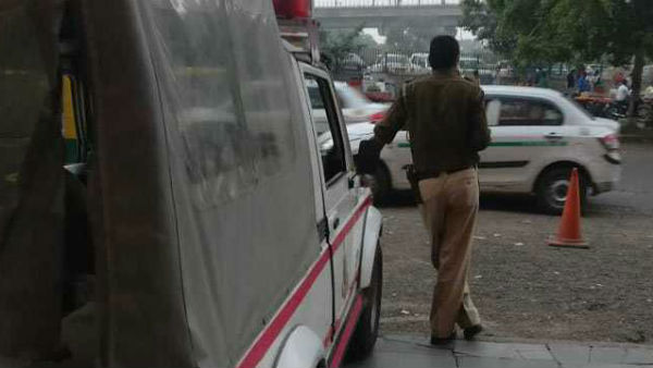  రక్షకుడే కీచకుడైతే కాపాడే వారెవరు అని ప్రశ్నిస్తున్న స్థానిక ప్రజలు