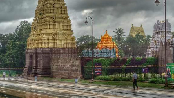 రూ.2 .12 కోట్ల అవినీతి గుర్తించిన పోలీసులు .. 83. 40లక్షల రూపాయలు, ఒక కారు స్వాధీనం