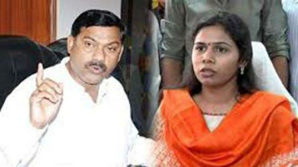 పశ్చాత్తాపం చెందితే గౌరవంగా ఉంటుందన్న ఏవీ పశ్చాత్తాపం చెందితే గౌరవంగా ఉంటుందన్న ఏవీ