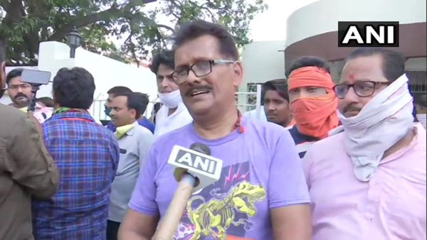 దోషుల్ని బయటికి లాగాలి..