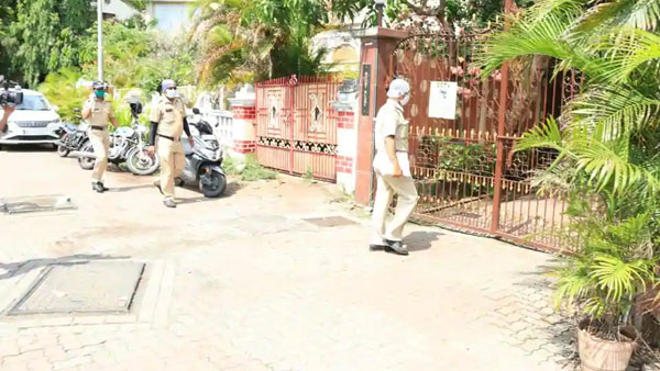 దిగ్భ్రాంతి.. హెల్ప్ లైన్ నంబర్స్..