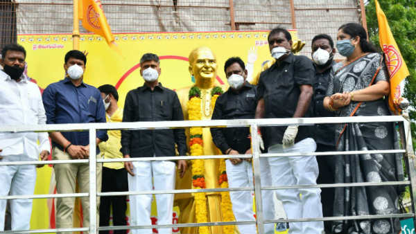 రాజకీయ వేధింపులకు..