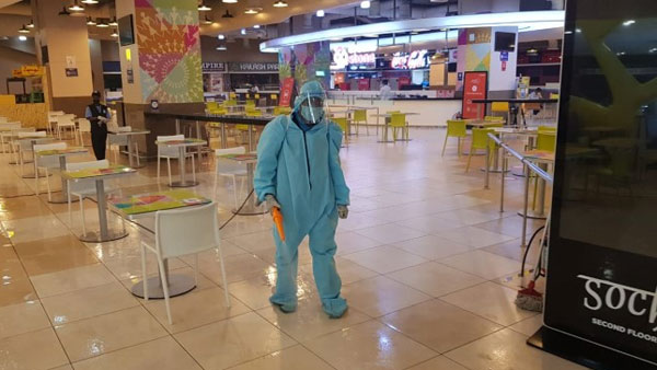 వ్యాపార వర్గాల్లో కనిపిస్తున్న ఉత్సాహం .. నిబంధనలు పాటించేలా ఏర్పాట్లు