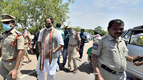 ప్రభుత్వ బండారం బయటపడుతుంది.. అందుకే అడ్డుకుంటుందన్న ఉత్తమ్.. 
