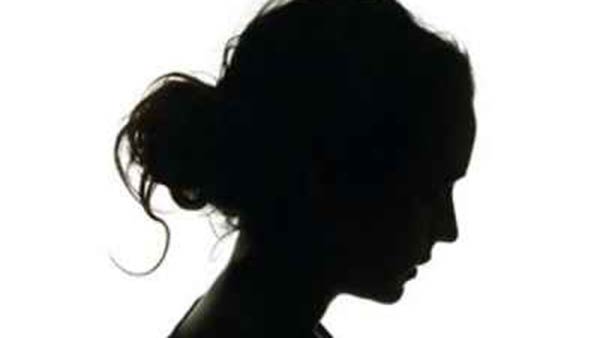  ఫ్రెండ్ భార్యను గోకాడు