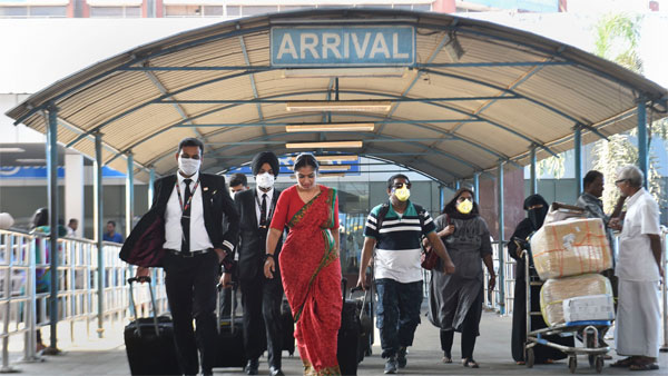 Healthcare workers, engineers to get visas to travel to India as centre relaxes visa restrictions Healthcare workers, engineers to get visas to travel to India as centre relaxes visa restrictions